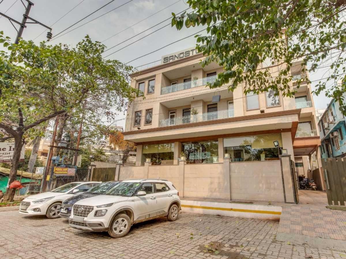 Hotel Sandstone Inn Lucknow Exterior foto